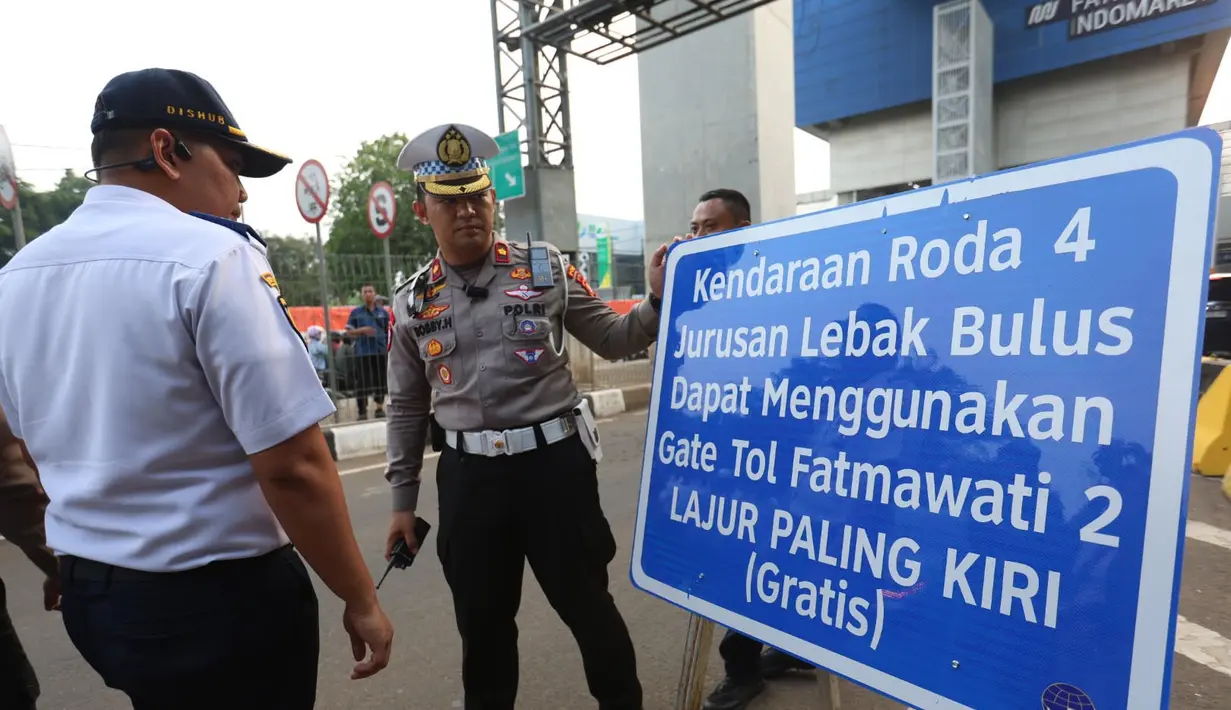 Jalur ini bisa digunakan pengendara mobil dari Jalan Fatmawati yang menuju Lebak Bulus secara cuma-cuma atau gratis. (Kapanlagi.com/Budy Santoso)