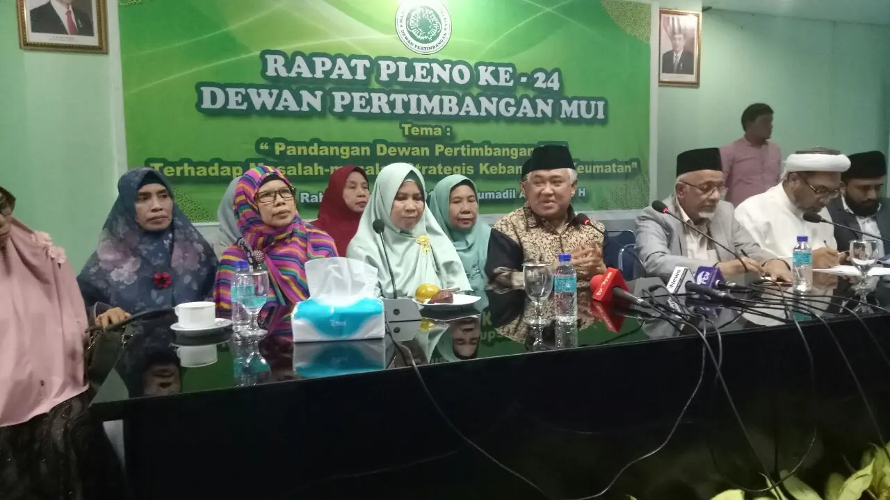 MUI Minta Pemerintah dan DPR Tak Buat UU Mendukung LGBT