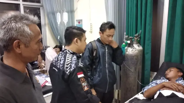 Dua petugas KPPS di Kabupaten Bogor, Jawa Barat pingsan saat penghitungan suara