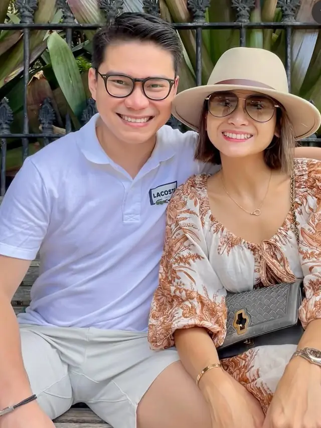 Tinggal Kenangan Begini Gaya Acha Septriasa Bersama Vicky Kharisma. [@septriasaacha]