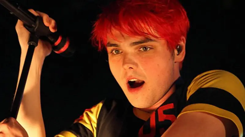 Lagu Solo Gerard Way Berbeda dengan My Chemical Romance