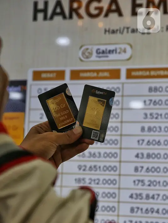 Pada Rabu (14/5/2025), harga emas Galeri 24 untuk berat 1 gram dijual dikisaran Rp1,907 juta atau turun Rp14 ribu dibandingkan Selasa (13/5/2025). Dan harga emas buatan UBS turun Rp15.000 dari semula Rp1.929.000 per gram menjadi Rp1.914.000  per gram. (Liputan6.com/Angga Yuniar)