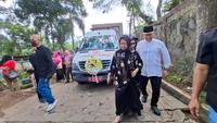 Jenazah Alex Noerdin Tiba di Lokasi Pemakaman (Nefri Ryu/Liputan6.com)