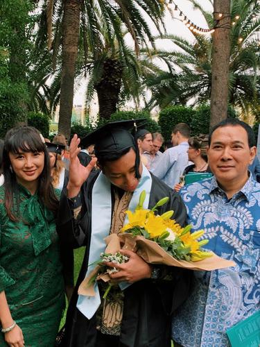Potret Bahagia Tommy Soeharto Dan Tata Bersatu Setelah 13 Tahun Cerai News Entertainment Fimela Com
