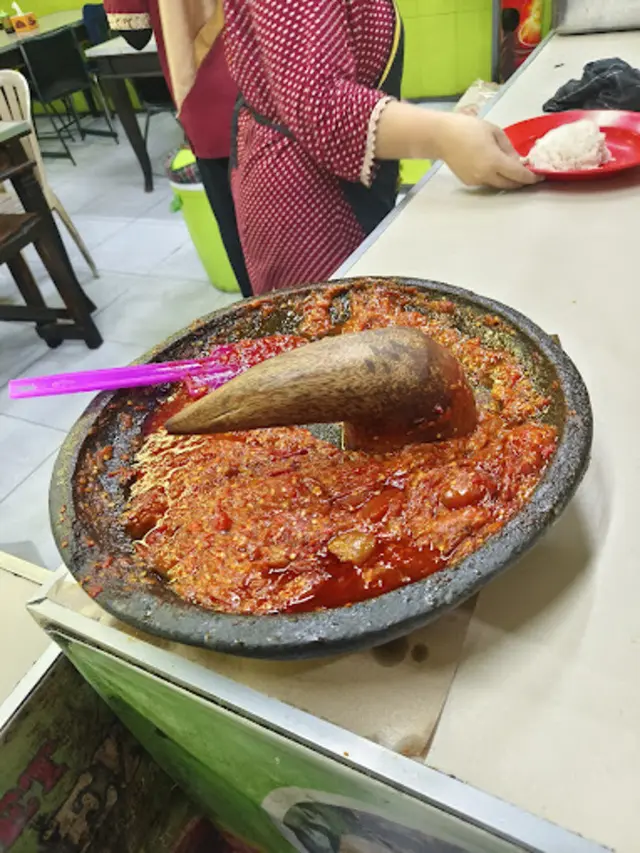 Tempe Penyet Mbak Noer (GMaps/ Talitha Selena)