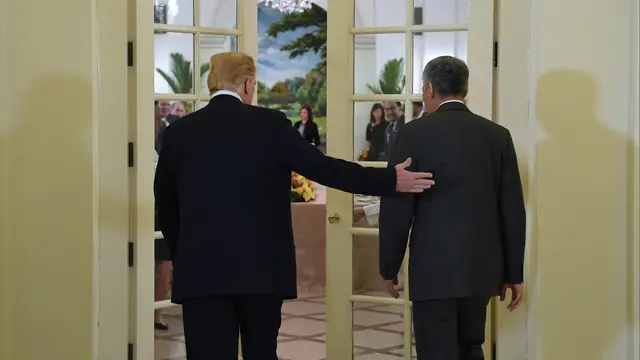 Donald Trump Terima Jamuan Makan Siang PM Singapura di Istana