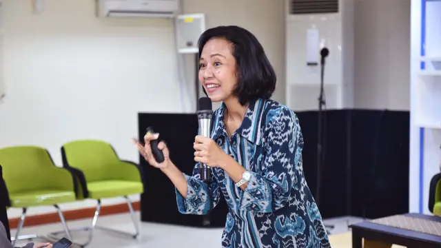 Agustina Fitria, Head of Financial Planning OneShildt.