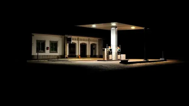 10 Penampakan Misterus Sosok Bocah Bermata Hitam, Hantu?
