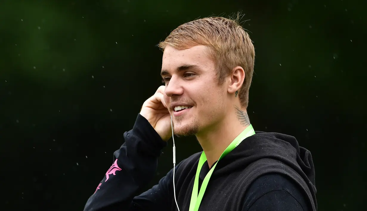 Dilansir dari Cosmopolitn, Justin ternyata mengajukan diri untuk menjadi warga negara Amerika. (STUART FRANKLIN / GETTY IMAGES NORTH AMERICA / AFP)