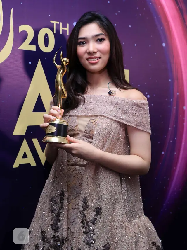 [Bintang] 8 Artis Indonesia yang Hampir Tak Punya Haters
