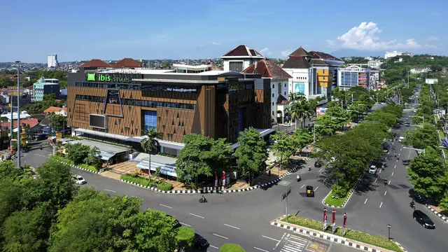 Hotel Terinspirasi Rawa Pening di Simpang Lima Semarang