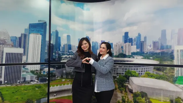 Co Founder Sol et Terre Veronica Pranata dan Chelsea Islan. (Foto: Agustina Melani)