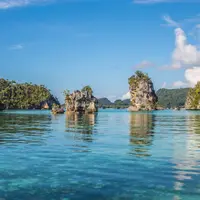 Teluk Triton, Kaimana, Papua Barat. (Foto: Shutterstock.com By Hani Santosa)