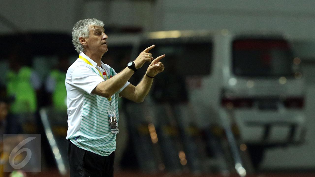 Pelatih PS TNI, Ivan Kolev.