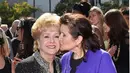 Sebelum meninggal, Carrie Fisher ternyata memberikan persembahan terakhir untuk orang-orang yang disayanginya, seperti Debbie Reynolds, Billie Lourd, dan sahabatnya, Melissa Mathison. (AFP/Bintang.com)