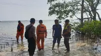 Pertarungan Nelayan Pantai Selatan Garut Melawan Gelombang Tinggi