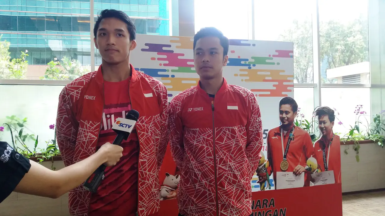 Pebulu tangkis Jonatan Christie dan Anthony Ginting