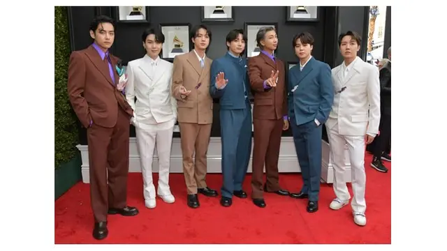 8 Potret BTS di Grammy Awards 2022, Tampil Menawan hingga Raih Standing Ovation