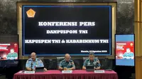 Konferensi Pers TNI soal kasus Mayor Dedi Hasibuan yang menggeruduk Polrestabes Medan, Kamis (10/8/2023). (Liputan6.com/ Nanda Perdana Putra)