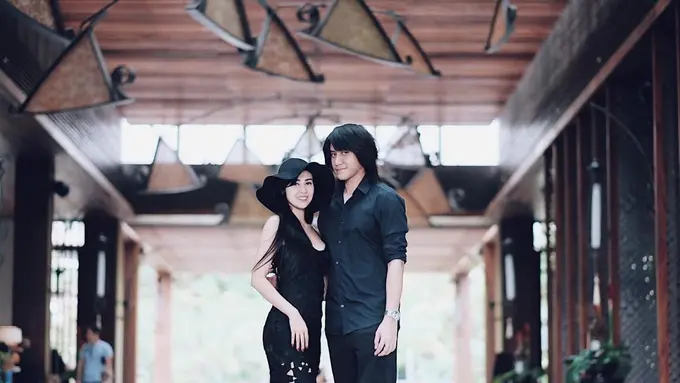 [Fimela] Kevin Aprilio dan Vicy Melanie