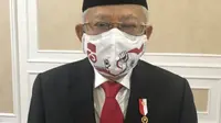 Wakil Presiden Ma'ruf Amin mengenakan masker lukis karya seorang remaja bernama Charlene Junus. (Istimewa)