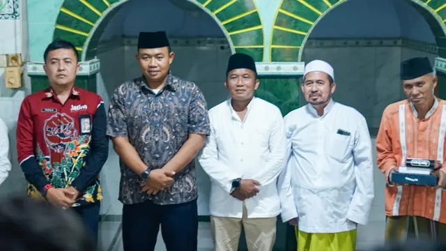 Jelang Hari Raya Idulfitri, MH Said Abdullah Berbagi Paket Lebaran untuk Warga Binaan Rutan Kelas IIB Sumenep