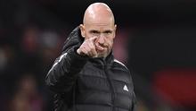 Kedatangan Erik ten Hag sebagai pelatih di Manchester United berhasil membawa Setan Merah bangkit dari keterpurukan pada beberapa musim terakhir. Langkah-langkah pelatih berkebangsaan Belanda tersebut dinilai tepat dan mujarab. Pasalnya, Ten Hag berhasil mendongrak performa MU yang saat artikel ini dibuat (19/01/2023) berhasil menempati urutan ketiga dengan raihan poin yang sama dengan Manchester City yang berada di atasnya, yaitu 39 poin. Berikut ini daftar sentuhan mujarab Erik ten Hag yang bikin MU kembali bangkit di Liga Inggris. (AFP/Oli Scarff)
