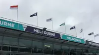 Bendera Merah Putih telah berkibar di Sirkuit Albert Park, Melbourne. Rio Haryanto akan melakukan debut pada balapan F1 di sirkuit ini. (Twitter)
