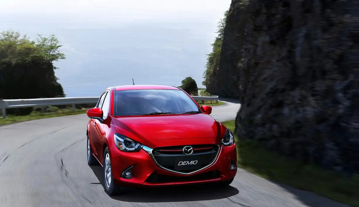 Mazda menjuluki hatchback generasi keempatnya itu sebagai Demio.