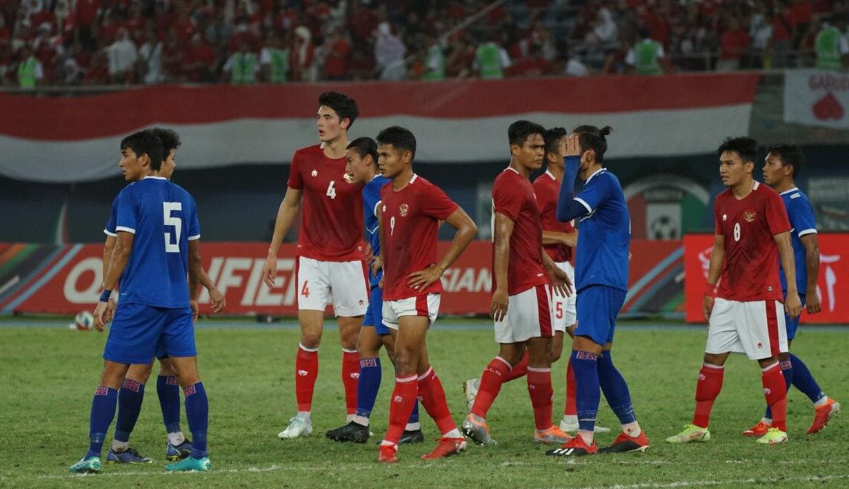 Menit ke-54, Indonesia mencetak gol ketiga. Berawal dari kemelut tendangan sudut, kekacauan barisan bek Nepal berhasil dimanfaatkan Fachruddin yang lolos dari penjagaan di tiang jauh. (Dok. PSSI)