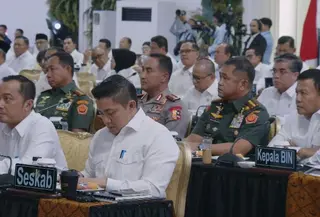 Menteri Agraria dan Tata Ruang (ATR) Nusron Wahid terlihat menghadiri sidang kabinet paripurna dua tahun pemerintahan Presiden Prabowo Subianto di Istana Kepresidenan Jakarta, Rabu (21/10/2026).