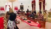Presiden Joko Widodo atau Jokowi menerima pengurus Asosiasi Pengusaha Indonesia (Apindo) di Istana Merdeka, Jakarta. Pertemuan dilakukan pukul 09.43 WIB. (Merdeka/Titin Supriatin)