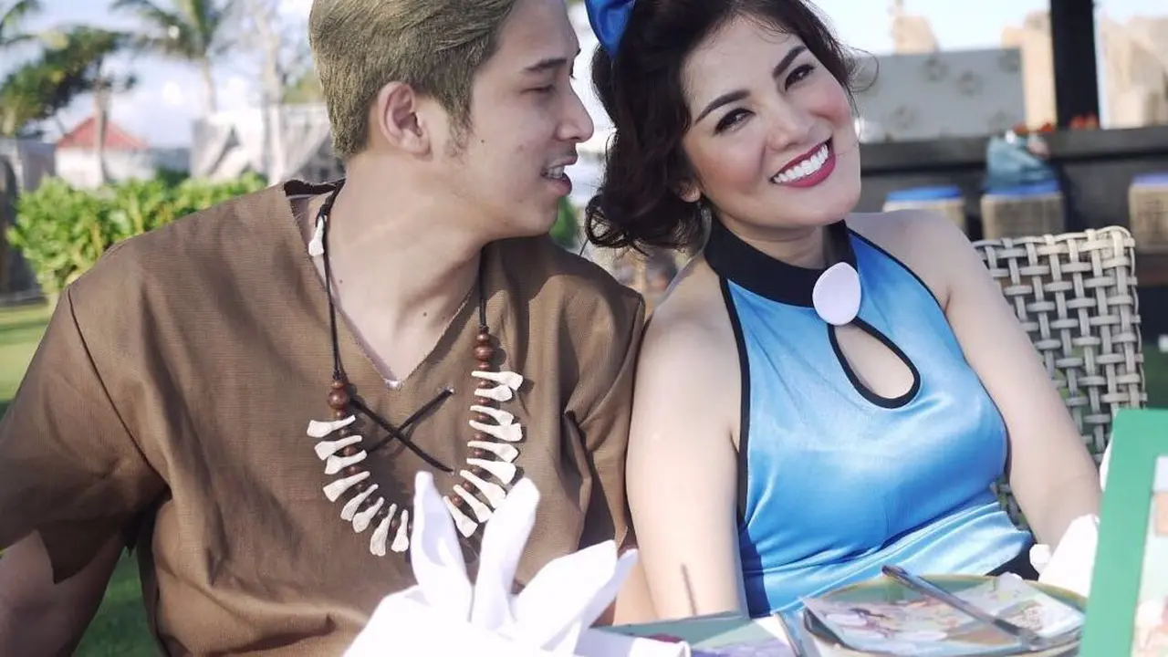 Nindy dan suami