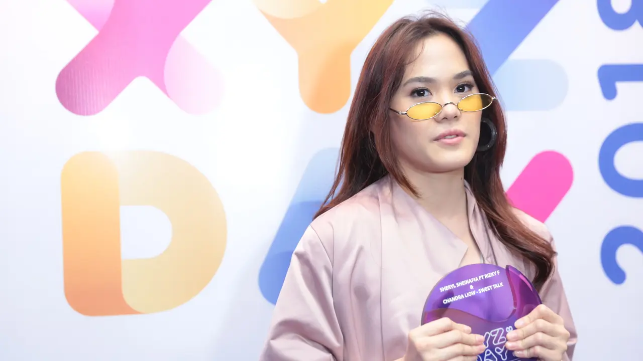 [Bintang] Sheryl Sheinafia