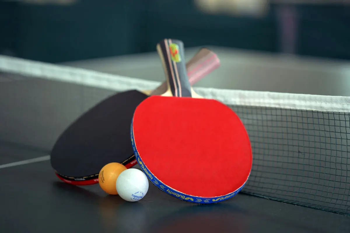 Bukan Pakai Raket, 2 Orang Ini Main Pingpong Gunakan Kepala