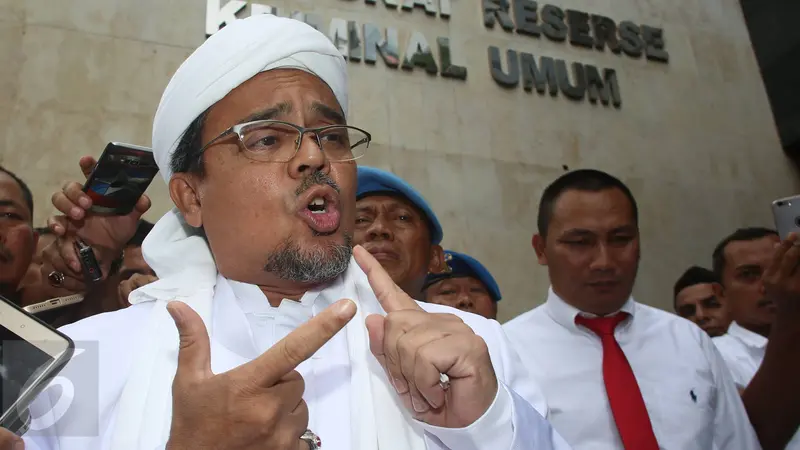 20170201-Habib Rizieq Diperiksa terkait Kasus Makar di Polda-Jakarta