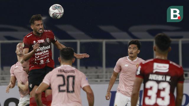 Foto: Yousseff Ezzejjari Gagal Penalti, Laga Pembuka BRI Liga 1 2021 / 2022 antara Bali United vs Persik Kediri masih 0-0 di Babak Pertama