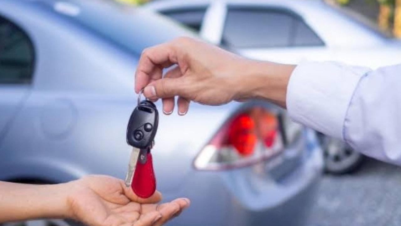 Ilustrasi Peniuan Mobil