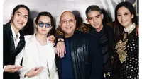 Momen Kebersamaan Irwan Mussry dengan Al, El dan Dul (Sumber: Instagram//maiaestiantyreal)