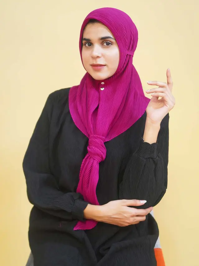Hijab Plisket Kancing/dok. Bugis Hijab