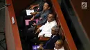 Menteri Pertahanan (Menhan) Ryamizard Ryacudu (dua kiri) saat menghadiri Rapat Paripurna DPR RI ke-10 Masa Persidangan II Tahun 2018/2019 di Jakarta, Kamis (13/12). (Liputan6.com/JohanTallo)