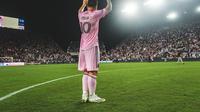 Momen debut Lionel Messi bersama Inter Miami pada laga kontra Cruz Azul pada hari Sabtu (22/07/2023) pagi WIB. (Twitter/Inter Miami)