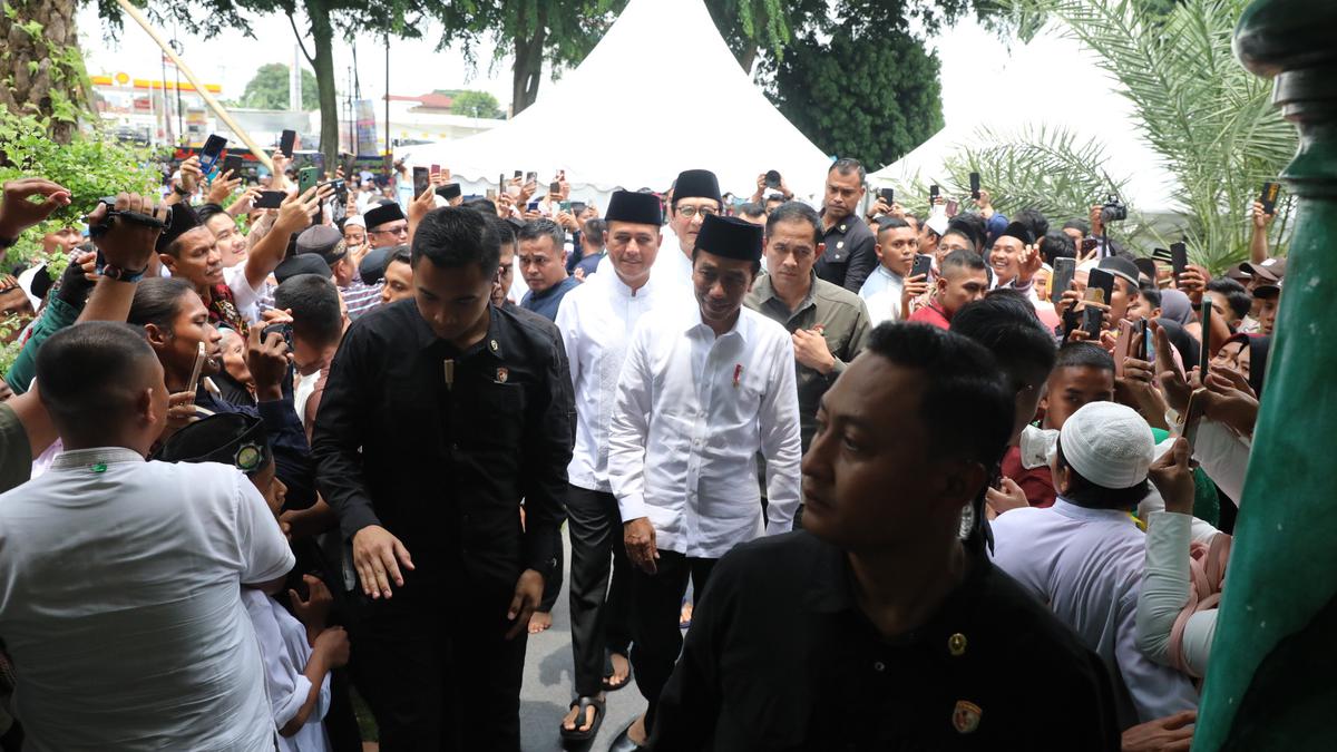 Kembali Kunker ke Sumut, Jokowi Hadiri Haul ke-2 Haji Anif di Masjid Al ...