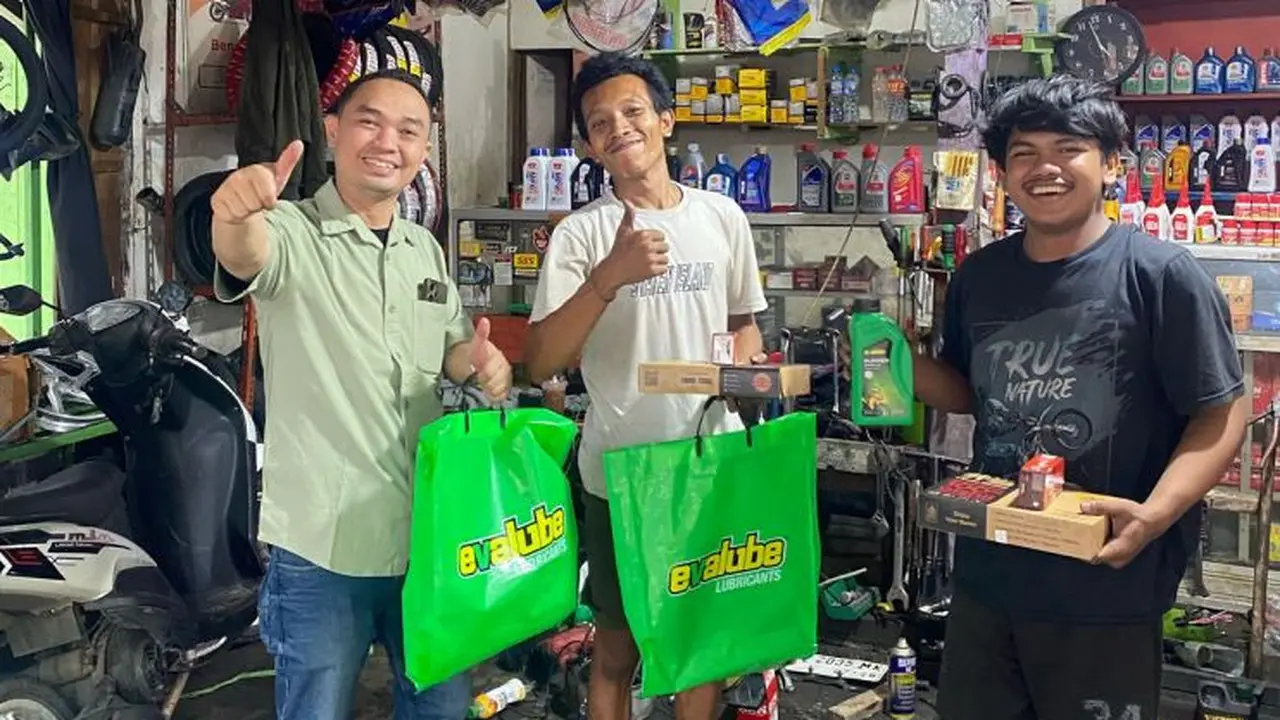 Berkah Ramadan, Evalube Berbagi ke Pesantren hingga Mekanik Bengkel (ist)