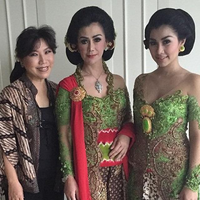 Syahnaz Sadiqah Tampil Cantik Di Resepsi Pernikahan Raffi Ahmad Showbiz Liputan6 Com