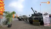 Tank Scorpion yang merupakan salah satu alat tempur andalan TNI AD ikut mejeng di lapangan Silang Monas, Jakarta (Liputan6.com/ Herman Zakharia)