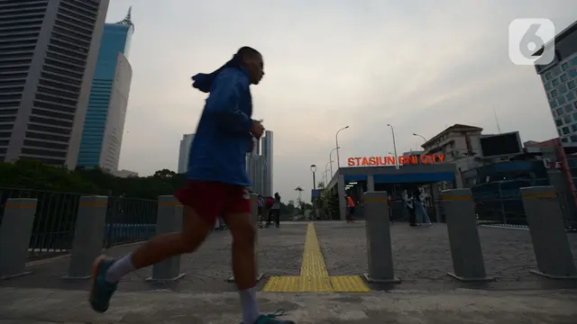 Aktivitas Warga Jakarta di Akhir Pekan Masa Perpanjangan PSBB Transisi
