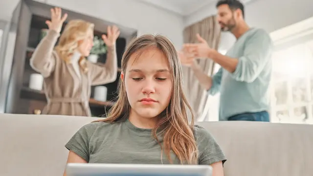 Ciri-ciri Keluarga yang Toxic, Wajib Simak Kalau Nggak Mau Kena Mental