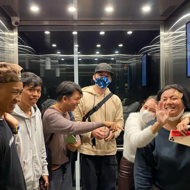 6 Momen Temu Kangen Stefan William dan Sandrinna Michelle, Melepas Rindu