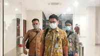 Pegawai Bea Cukai Tembilahan usai jalani pemeriksaan terkait penembakan Haji Permata oleh penyidik Polda Riau. (Liputan6.com/M Syukur)